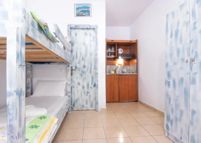 Ξενοδοχείο με διαμερίσματα Liolios #4 *